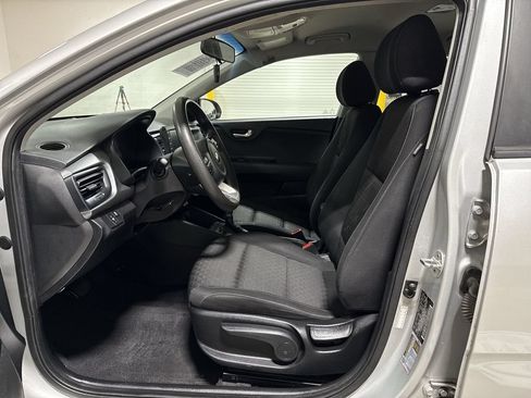 Used 2019 Kia Rio S FWD image 19