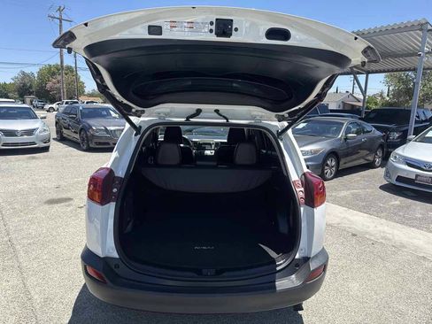 Used 2014 Toyota RAV4 Limited w/ Technology Package FWD image 18