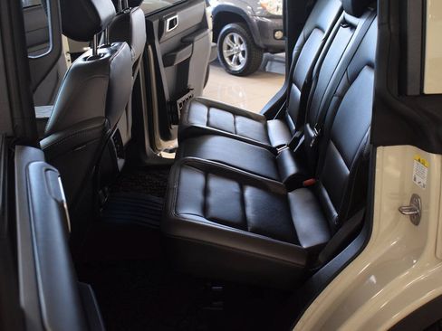 Used 2025 Ford Bronco Outer Banks AWD/4WD image 96