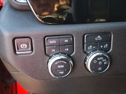 Used 2025 GMC Sierra 1500 Elevation w/ X31 Off-Road Package image 25