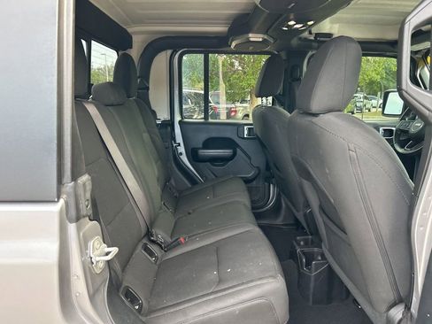 Used 2020 Jeep Gladiator Sport w/ Quick Order Package 24S image 40