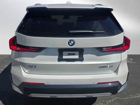 Used 2025 BMW X1 xDrive28i image 4