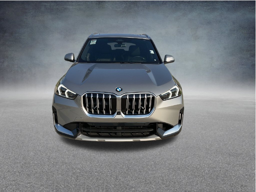 Used 2025 BMW X1 xDrive28i AWD/4WD image 2