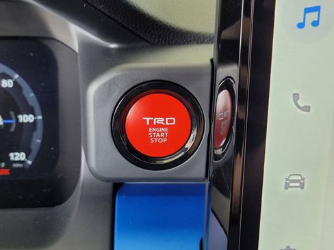 Used 2024 Toyota Tacoma TRD Off-Road image 35