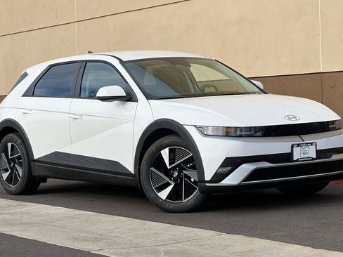 New 2026 Hyundai Ioniq 5 SE AWD/4WD image 2