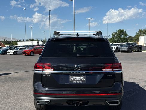 Used 2023 Volkswagen Atlas SEL AWD/4WD image 4