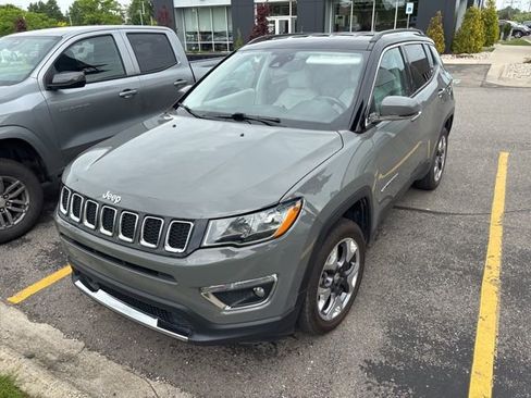 Used 2021 Jeep Compass Limited AWD/4WD image 2