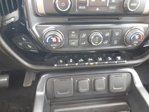 Used 2015 GMC Sierra 2500 Denali w/ Duramax Plus Package image 8