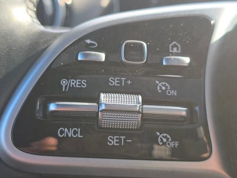 Used 2020 Mercedes-Benz GLB 250 GLB 250 image 31