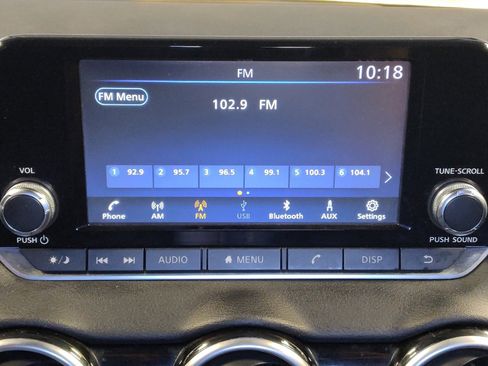 Used 2024 Nissan Sentra S image 25