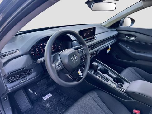 Used 2025 Honda Accord LX image 7