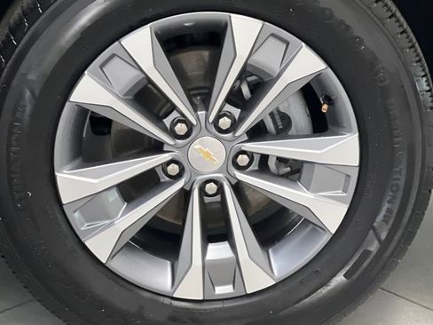Used 2025 Chevrolet Equinox LT FWD image 63