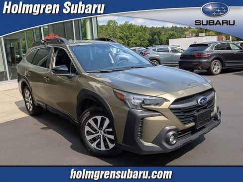 Used 2024 Subaru Outback Premium AWD/4WD image 1