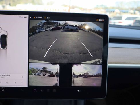 Used 2023 Tesla Model Y Long Range image 22