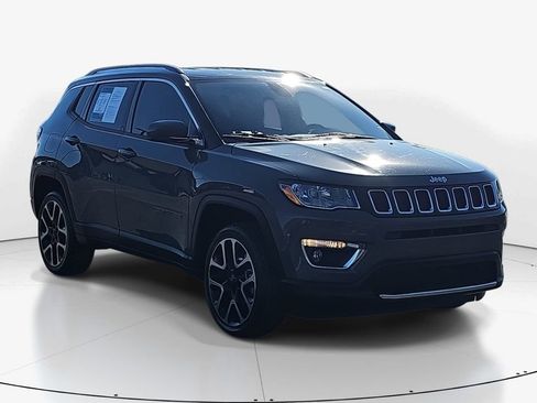 Used 2020 Jeep Compass Limited w/ Safety & Security Group image 2