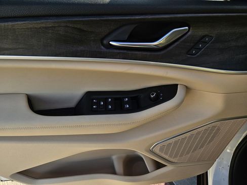 New 2026 Jeep Grand Cherokee L Limited image 16