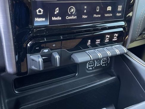 Used 2022 RAM 1500 Limited w/ Body Color Bumper Group AWD/4WD image 20