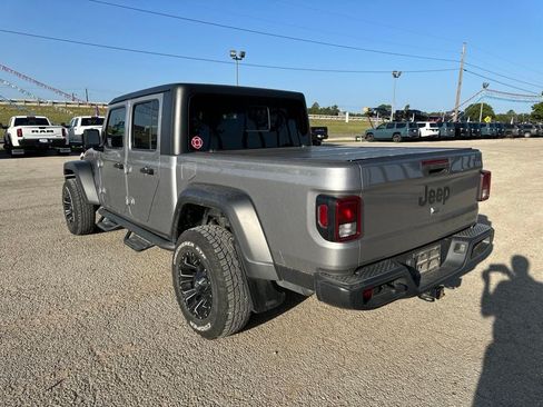 Used 2020 Jeep Gladiator Sport w/ Quick Order Package 24S AWD/4WD image 10