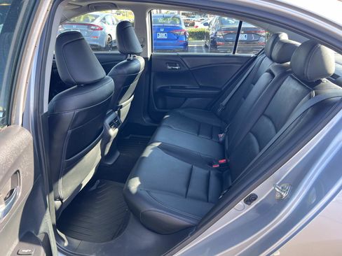 Certified 2017 Honda Accord Touring image 25