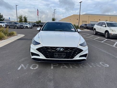 Used 2021 Hyundai Sonata SEL w/ Convenience Package FWD image 2