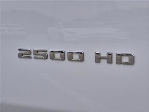 Used 2022 Chevrolet Silverado 2500 Custom w/ Custom Value Package AWD/4WD image 22