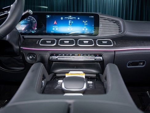 New 2025 Mercedes-Benz GLS 580 4MATIC image 22