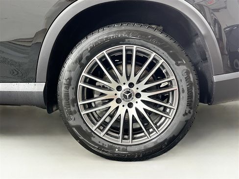 New 2025 Mercedes-Benz GLC 300 4MATIC image 31