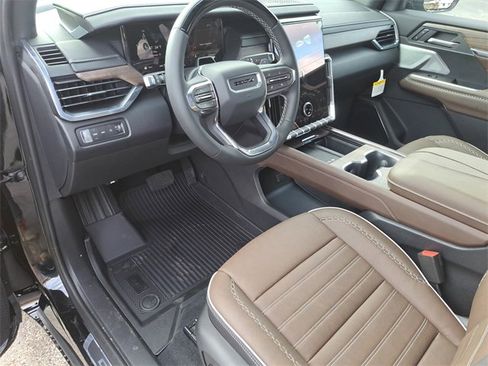 New 2026 GMC Acadia Denali Ultimate image 14