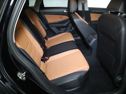 Certified 2024 Volkswagen Jetta SEL FWD image 32