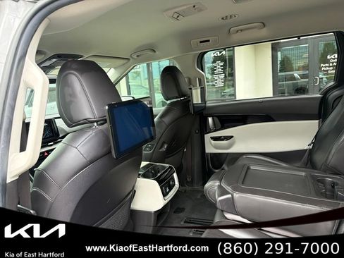 Used 2022 Kia Carnival SX FWD image 19