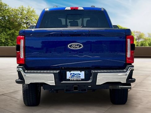 Used 2026 Ford F250 Lariat w/ Lariat Premium Package AWD/4WD image 4