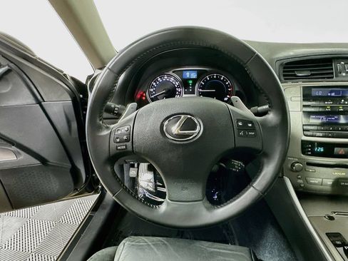 Used 2010 Lexus IS 250 w/ Preferred Accessory Package RWD image 13