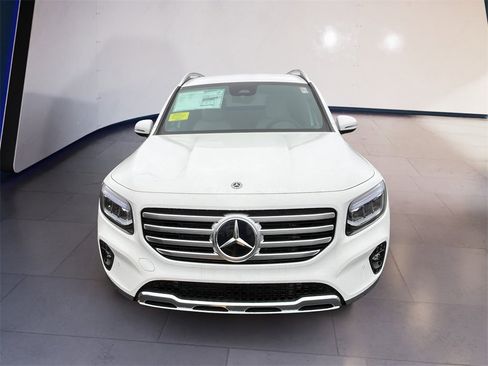 New 2025 Mercedes-Benz GLB 250 4MATIC image 6