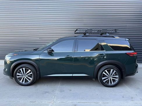 Used 2022 Nissan Pathfinder Platinum w/ Cargo Package AWD/4WD image 9