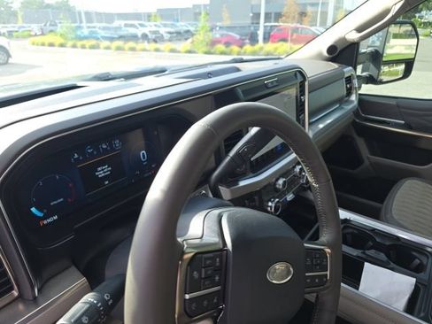 Used 2026 Ford F250 Platinum w/ Platinum Plus Package AWD/4WD image 17