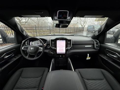 New 2026 RAM 1500 4x4 Crew Cab image 11