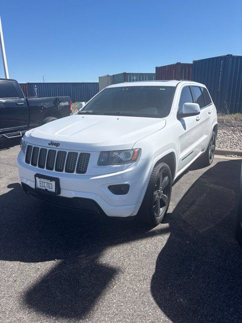 Used 2015 Jeep Grand Cherokee Altitude AWD/4WD image 1