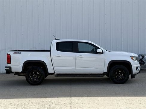 Used 2018 Chevrolet Colorado Z71 image 3
