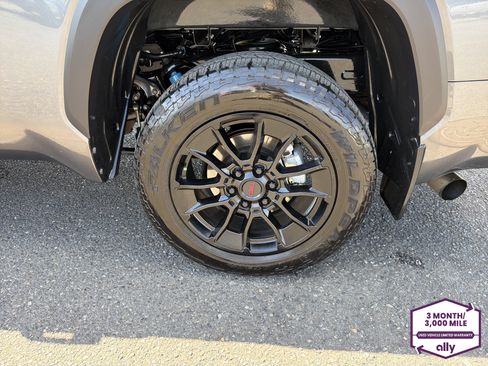 Used 2023 Toyota Tundra Limited w/ TRD Off-Road Package AWD/4WD image 26