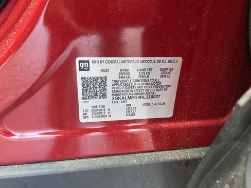 Used 2024 GMC Terrain SLE w/ Driver Convenience Package FWD image 38