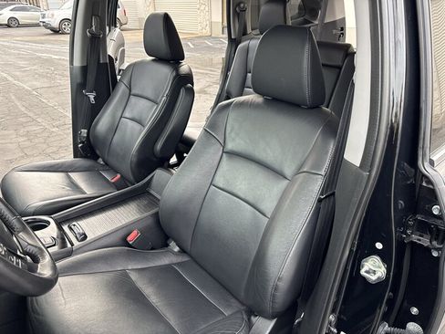 Used 2016 Honda Pilot Touring image 29