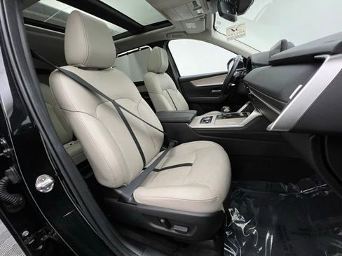 Used 2024 MAZDA CX-90 Plug-In Hybrid w/ Premium Pkg image 34