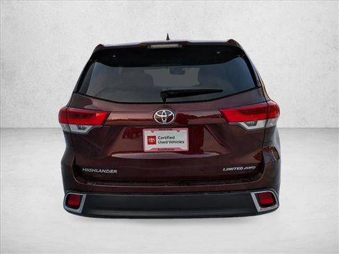 Certified 2019 Toyota Highlander Limited image 6