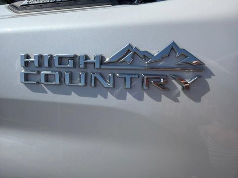 Used 2024 Chevrolet Silverado 3500 High Country w/ High Country Premium Package AWD/4WD image 11
