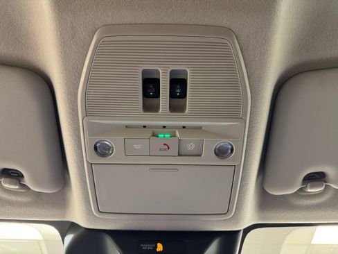 New 2026 Nissan Kicks SR w/ SR Premium Package image 43