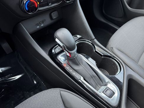 Used 2025 Buick Encore GX Preferred image 36