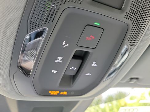 Used 2025 Audi Q5 Premium Plus w/ Premium Plus image 19