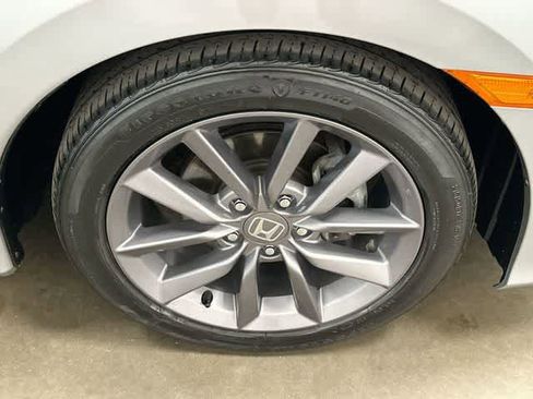 Used 2019 Honda Civic EX image 5