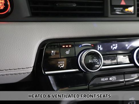 Used 2023 Honda Pilot Elite image 9