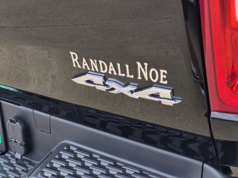 New 2026 RAM 1500 Laramie AWD/4WD image 8